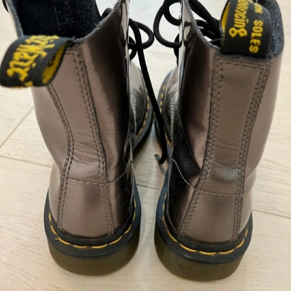Dr. Martens Pewter Spectra Patent Leather Pascal - Picture 4 of 5